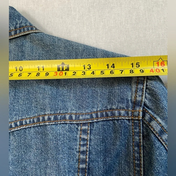 DKNY  Jean Jacket Sz S - Picture 8 of 11